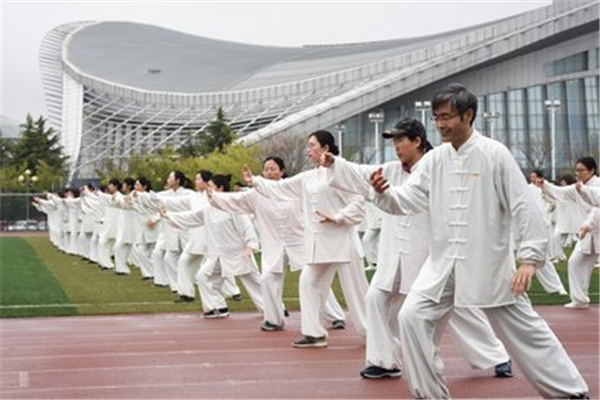 既然太极是刚柔并济，为什么太极拳却“以柔克刚”呢？