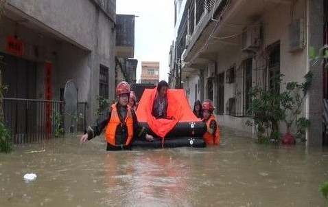 郑州暴雨因地下空间溺亡39人，他们死是否属于人祸？