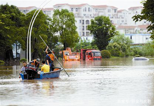 河南濮阳遇特大暴雨城市内涝，给当地市民造成了哪些影响？