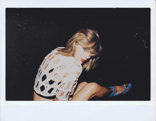 taylor swift 22中文歌词