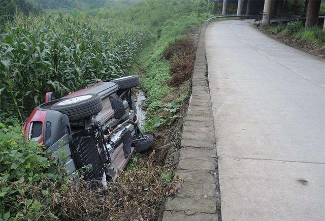 安徽蒙城县较大交通事故已致6人死亡，事故的责任将由谁来承担？