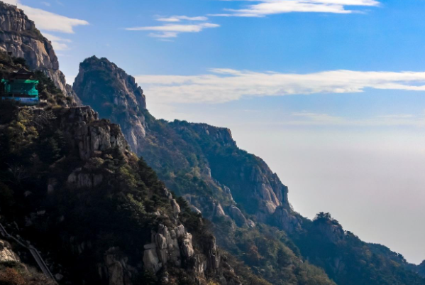 中国那么多名山高山，为什么说泰山是五岳独尊呢？