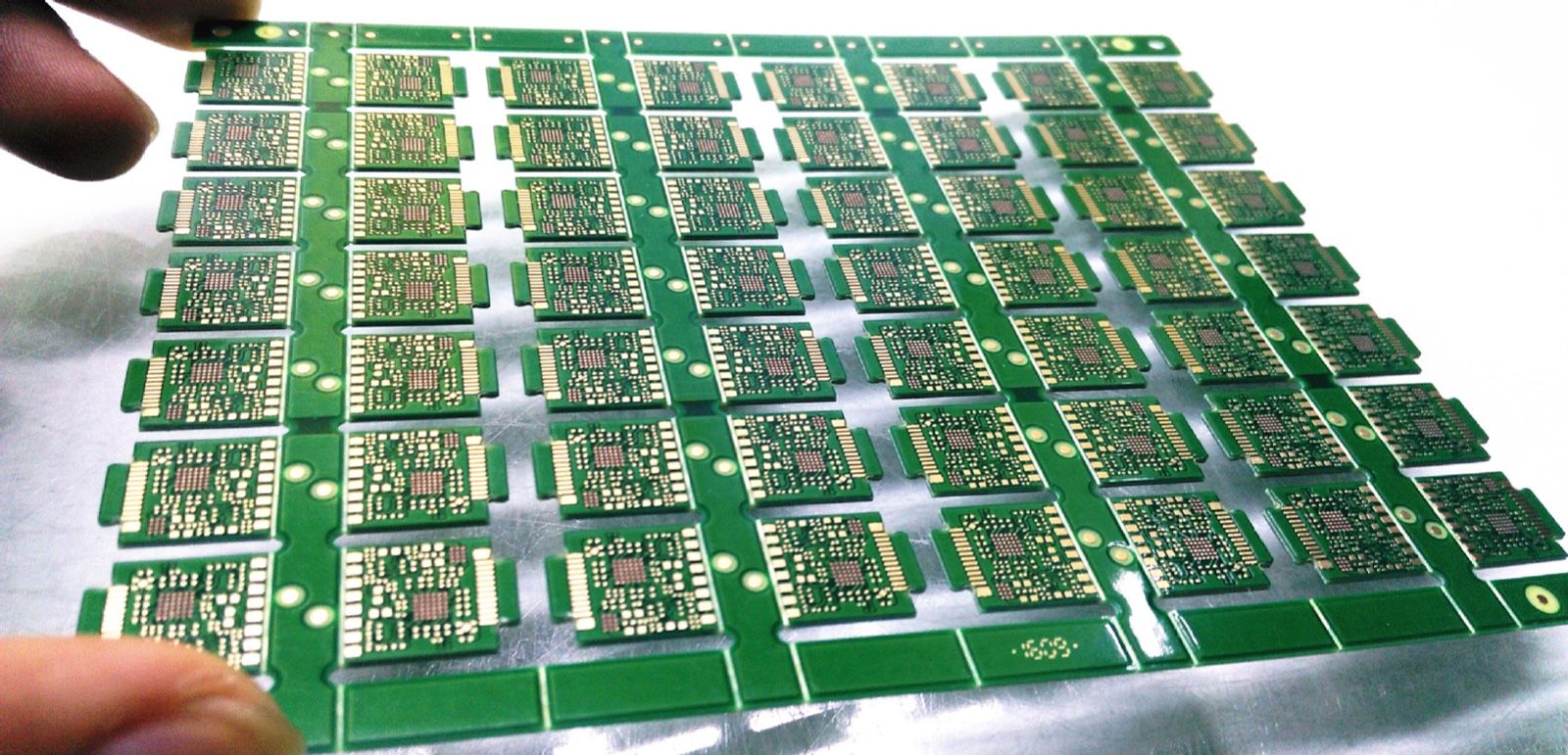 PCB碳油板是什么样的工艺