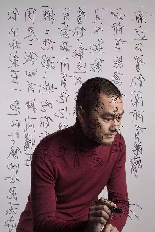 尚未佩妥剑，转眼便江湖.愿历尽千帆，归来仍少年.什么意思