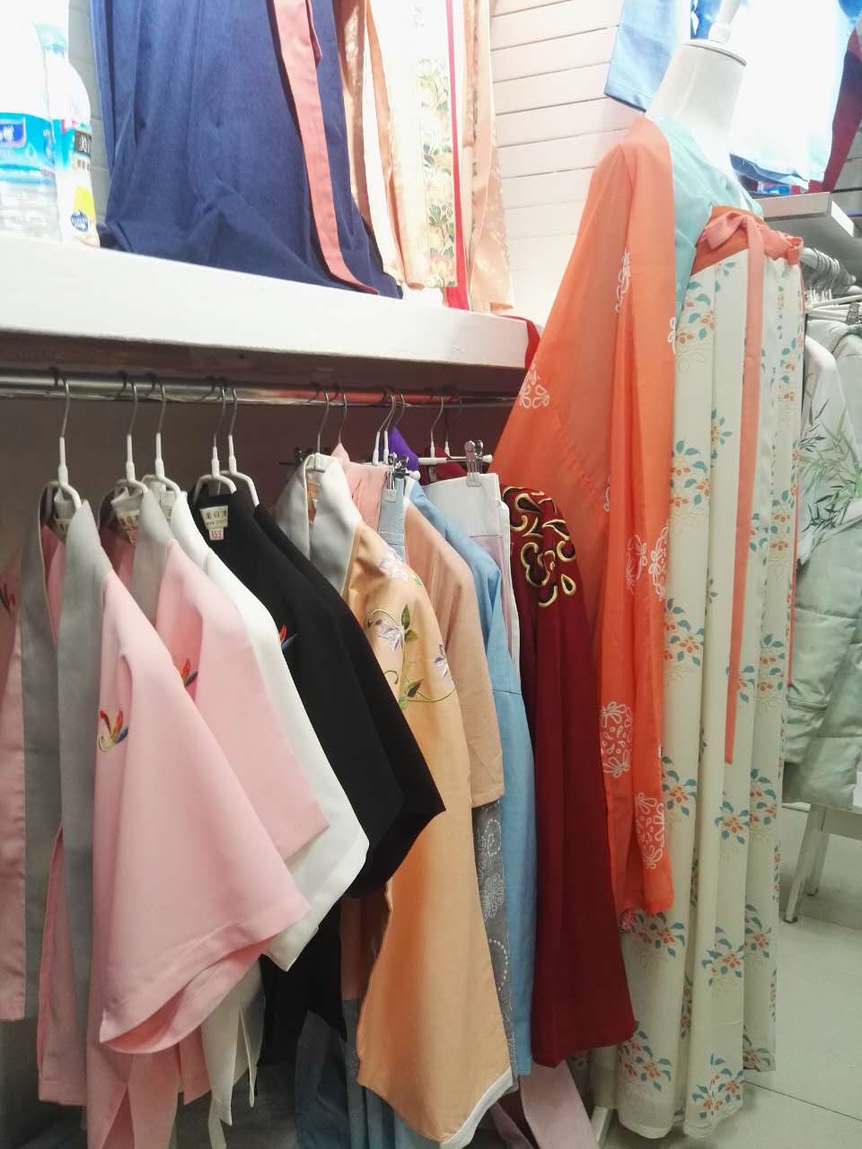 上海哪里有汉服实体店？