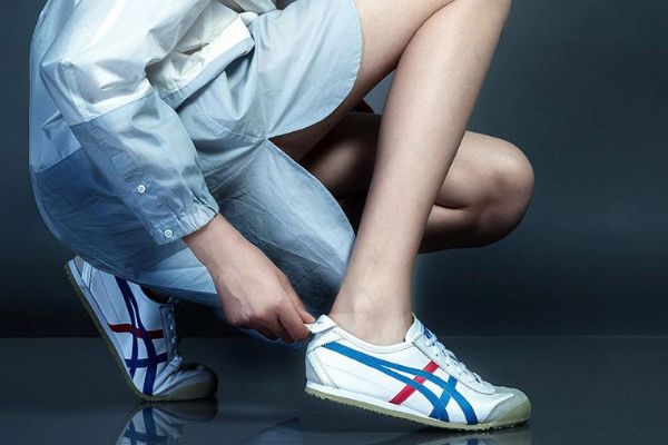 Onitsuka Tiger是什么牌子，是锐步吗？为什么有人说不是